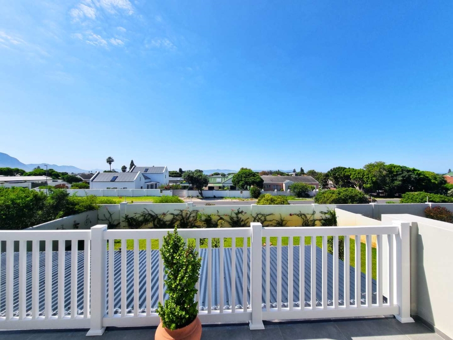 3 Bedroom Property for Sale in Westcliff Western Cape